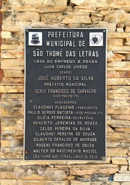 Juan Uviedo - Casa do Emprego e Renda - São Thomé das Letras (MG)